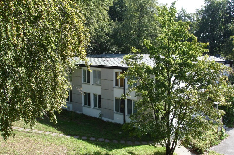 B-Bau - das kleinere der beiden Wohngebäude